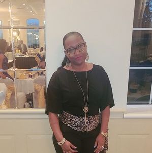 Meet your Posher, Camille